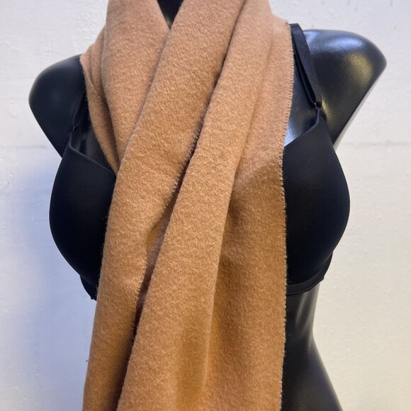 Fendi Camel Wool Fringed Scarf Fendi Logo Embroidered - Picture 5 of 10